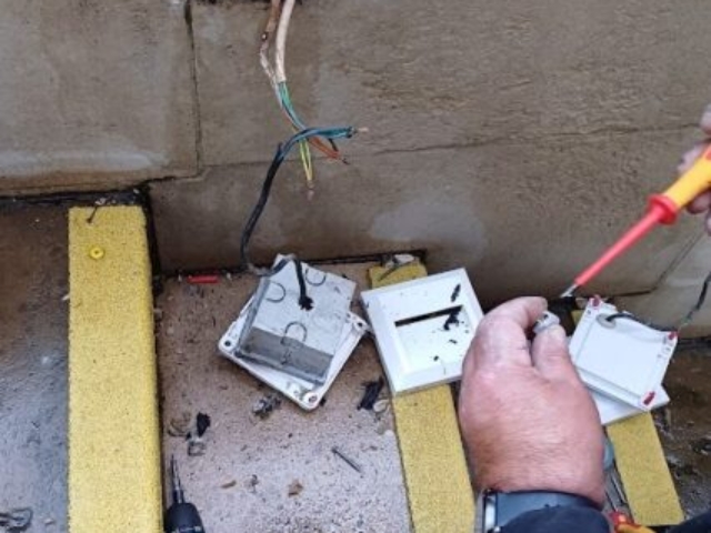 Vasos Vasiliou Electrician